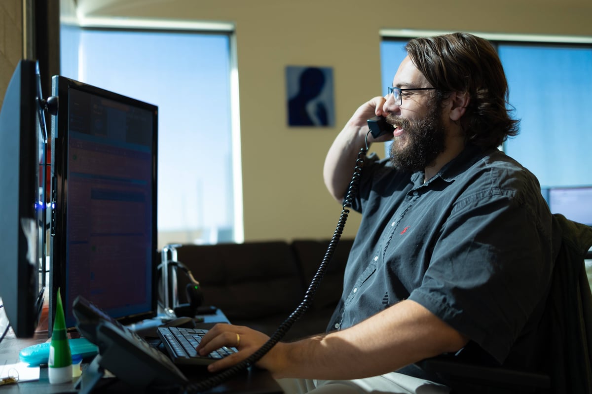 MSP technician giving support