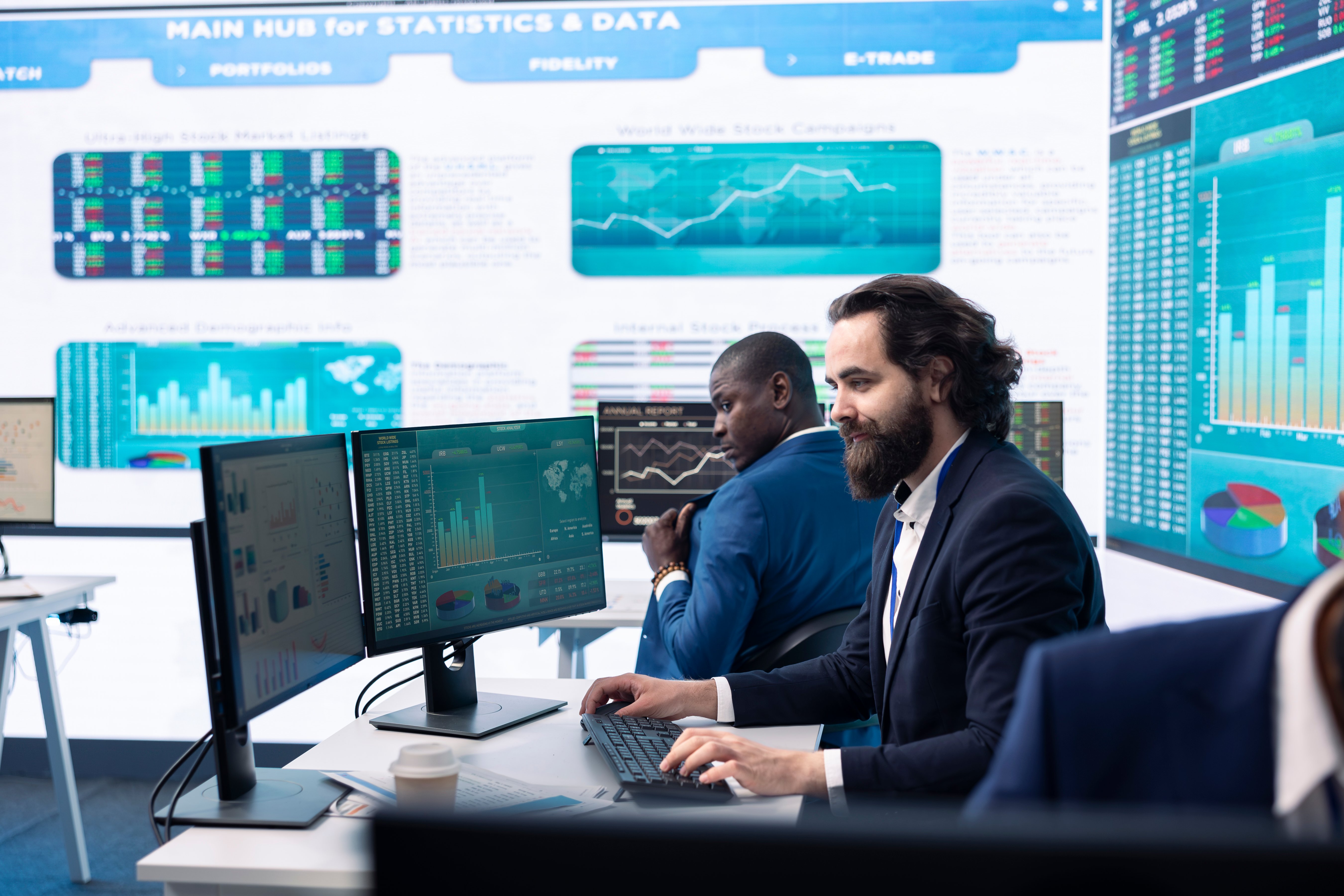 chief-executive-officer-presenting-performance-met-2026-01-08-02-30-35-utc