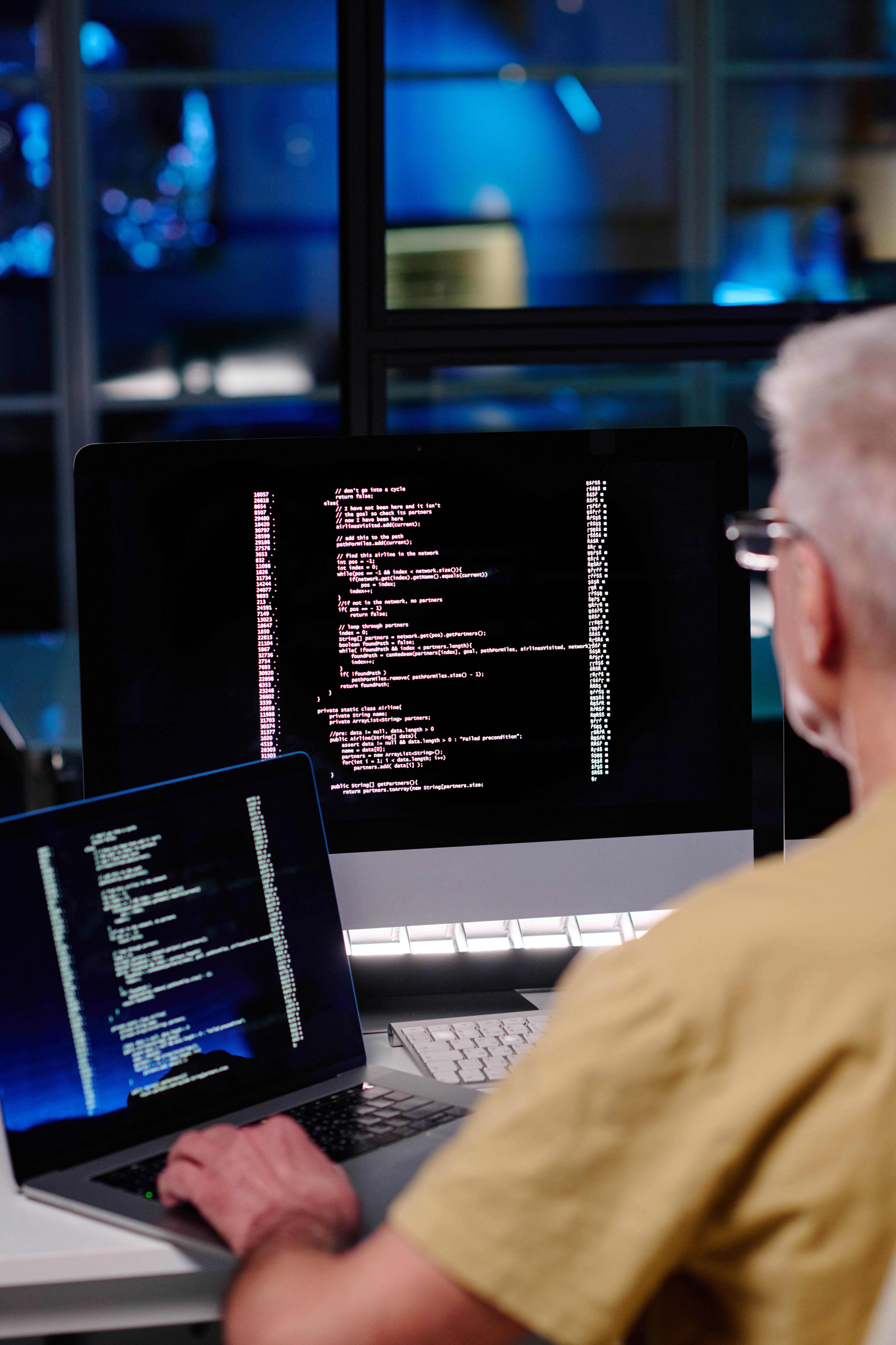 close-up-of-experienced-male-it-engineer-using-new-2025-03-13-19-23-56-utc