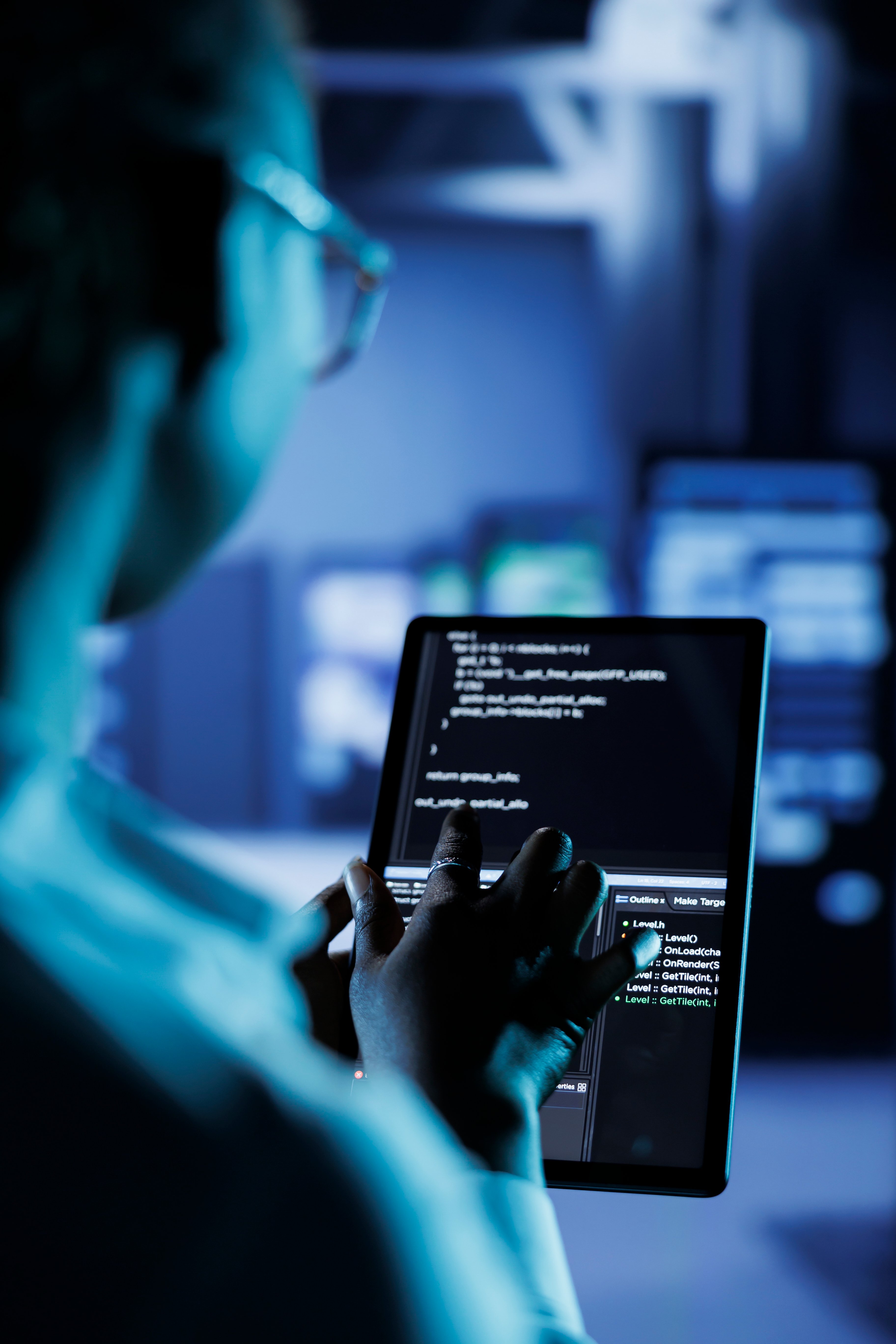 data-center-manager-codes-on-tablet-2025-02-18-15-37-56-utc