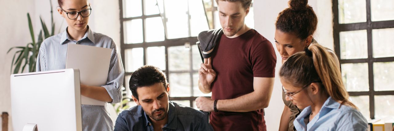 it technicians helping each other out