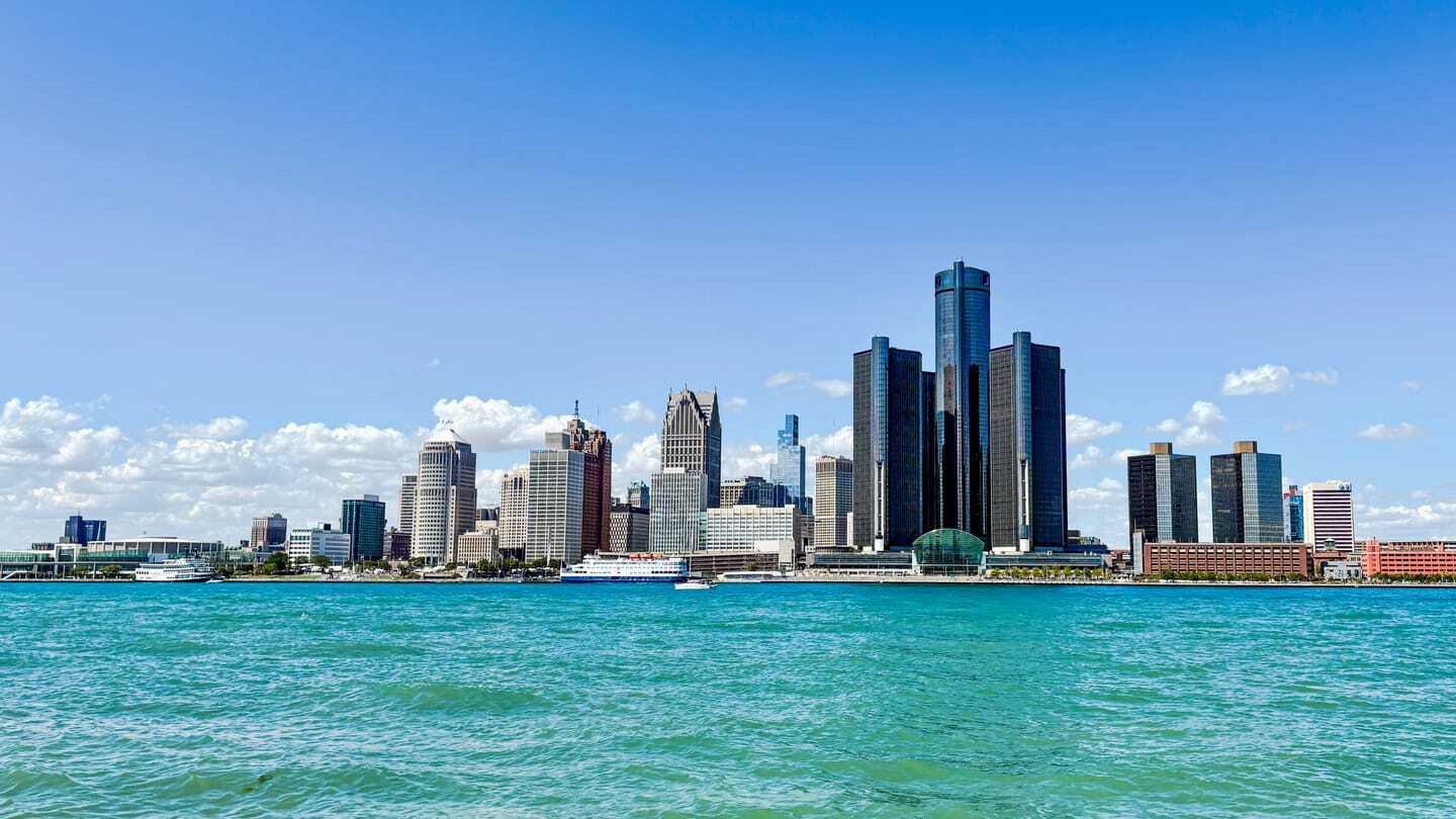 Downtown Detroit skyline